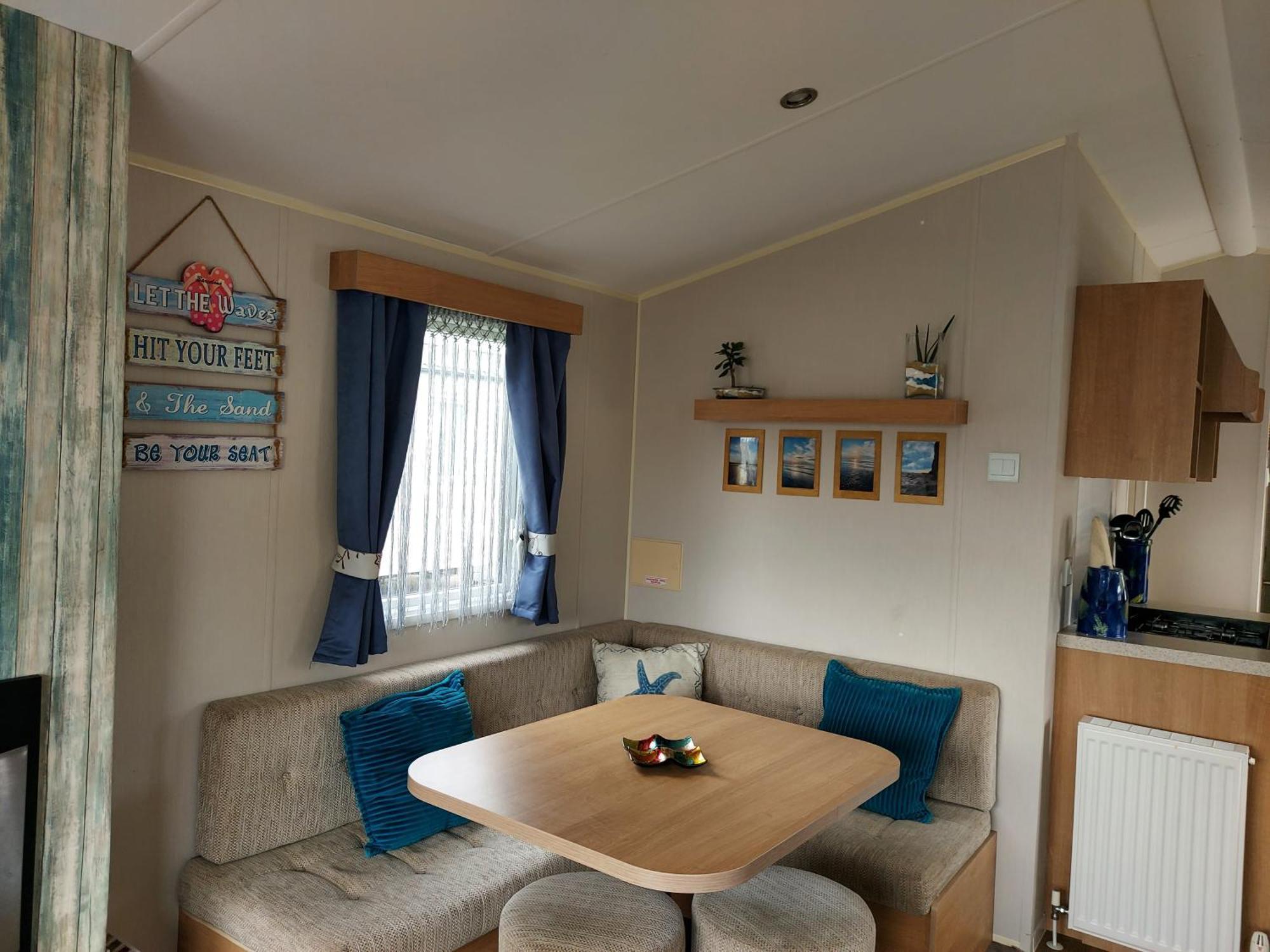 205 Unity 6 Berth Pet Friendly Passes Optional Apartment Brean